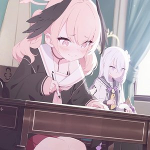 树精缠绕藤蔓产子干
